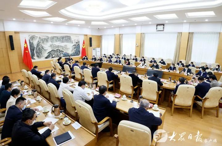 【佳怡快讯】博鱼·官方版网站登录入口董事长孙倩出席山东省民营企业座谈会